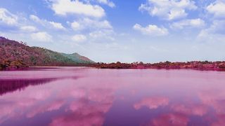 Lacuri colorate din Romania