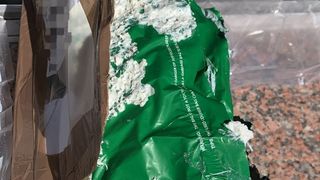 FOTO/VIDEO - Mai multe persoane, cercetate pentru trafic de droguri de risc și mare risc. Substanțele interzise urmau să fie vândute participanților la un festival din Mamaia