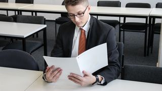 "Am picat interviul de angajare &icirc;n primele 5 minute". Ce capcană i s-a &icirc;ntins t&acirc;nărului la recepție