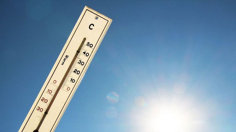 Vremea ne dă mari bătai de cap: Prognoza meteo neașteptată pentru luna mai