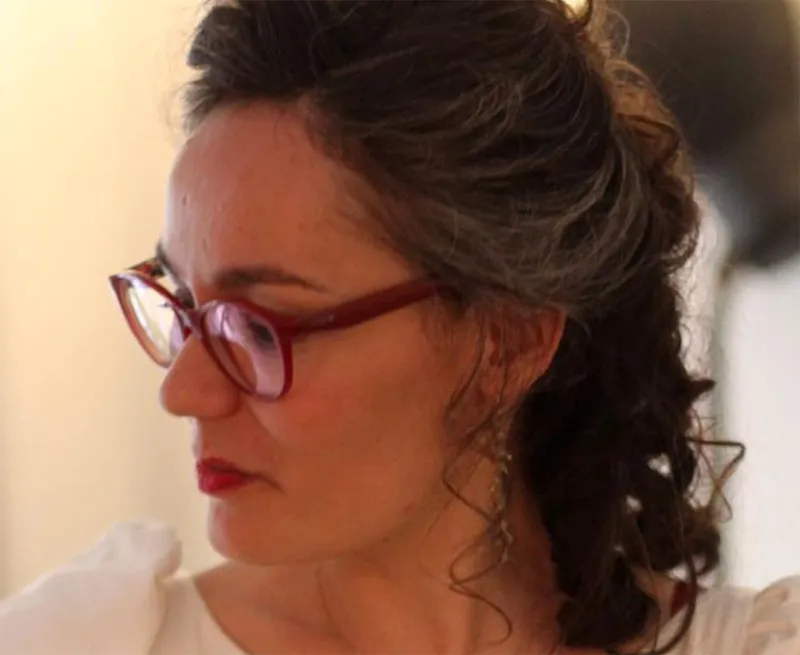 Incredibil! O româncă s-a căsătorit cu ea însăși: „Un angajament deplin cu mine”