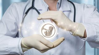 Care sunt posibilele riscuri și complicații ale procedurii FIV?