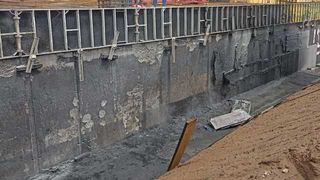 Un incendiu a izbucnit pe șantierul Aeroportului Craiova