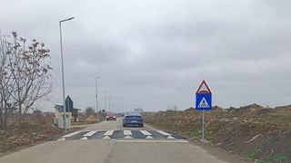 Dorel lovește din nou. Treceri de pietoni pline de noroi și de apă, lângă Capitală