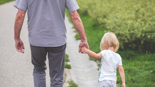 Urări de Ziua Tatălui 2023. Mesaje și felicitări pentru tați!