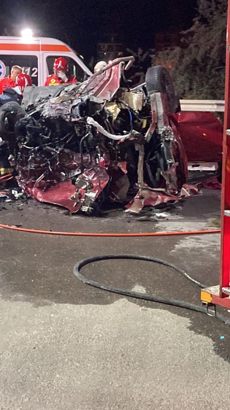 VIDEO - Accident rutier grav. Un bărbat a murit, după ce s-a răsturnat cu mașina, în Năvodari