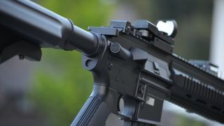 Elevul, un tânăr de 18 ani, din Sovata, a fost dus la sediul poliției, fiind amendat cu 2.000 de lei.