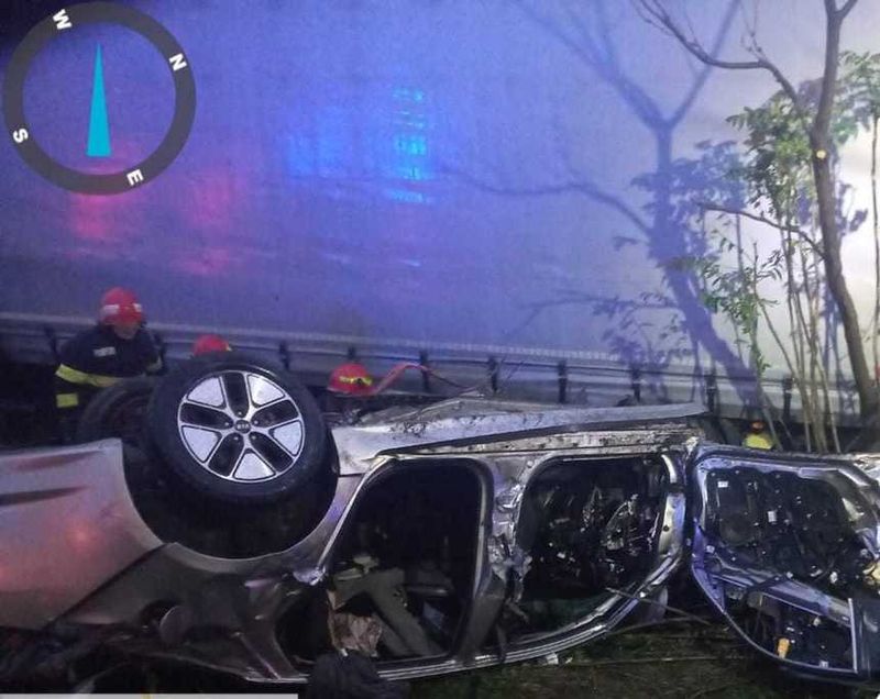 Accident cumplit la Vânju Mare - trei tineri au murit