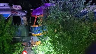 VIDEO - UPDATE: Traficul feroviar între București și Giurgiu a fost reluat după ce două locomotive s-au ciocnit. Unul dintre mecanici consumase alcool