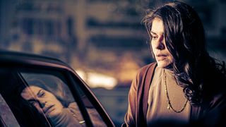 &ldquo;Drumul tăcerii&rdquo;, serialul grecesc cu o poveste plină de mistere, difuzat de Kanal D2, ajunge astăzi la final &Icirc;n mijlocul unei furtuni de evenimente, puzzle-ul misterioasei dispariții &icirc;și așteaptă rezolvarea