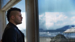 În această seară, de la ora 22:00, în serialul "Gomora", la Kanal D2  Genny Savastano, de nerecunoscut