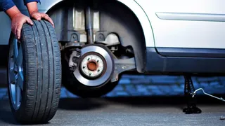 C&acirc;nd trebuie montate anvelopele de vară? Ce spune legea?