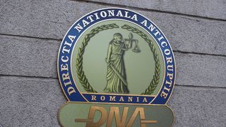 Mai mulți polițiști de frontieră din Timiș sunt cercetați pentru luare de mită. Aceștia cereau între 50 şi 600 de euro de la persoane care transportau călători între R. Moldova şi ţări UE