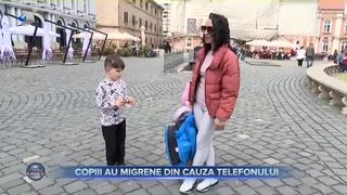 Copiii au migrene din cauza telefonului