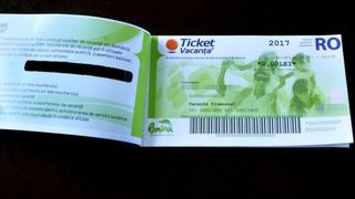 Orice unitate de cazare sau agenție de turism care acceptă tichete emise pentru altă persoană va fi amendată cu 13.300 de lei.