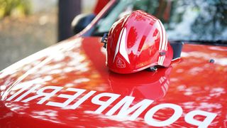 Incendiu violent într-un cartier din Buzău. O casă și mai multe anexe au fost mistuite de flăcări