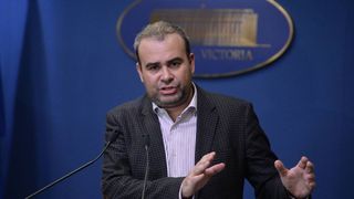 Darius V&acirc;lcov a fost arestat &icirc;n Italia. Fostul ministru s-a predat autorităților și va petrece 6 ani &icirc;n spatele gratiilor