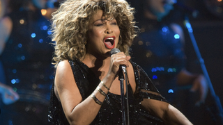 Tina Turner a murit. Viața și cariera unui artist de succes.  Ea a purtat numele de Anna Mae Bullock
