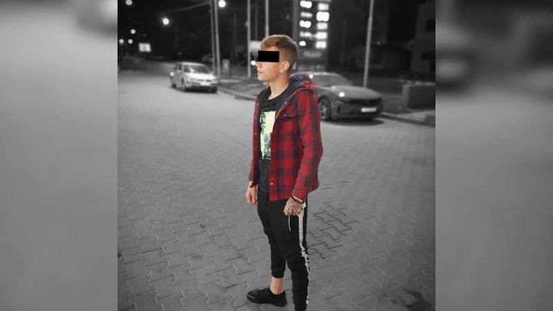 FOTO - Cine este Adelin, tânărul de doar 16 ani care s-a lăsat decapitat de tren? Băiatul și-a pus capul pe șinele de tren după ce ar fi strâns o datorie mare la păcănele