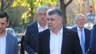 VIDEO - Marcel Ciolacu, huiduit de profesorii din Buzău. Dascălii i-au cerut demisia