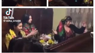 VIDEO- Priveghi pe ritm de manele &icirc;ntr-o comună din Rom&acirc;nia. Dedicațiile au curs la căpăt&acirc;iul persoanei decedate