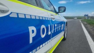 Opt persoane au fost transportate la spital în urma unui accident rutier în Mehedinți