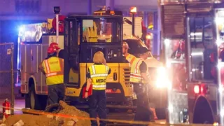 Clădire de 6 etaje, prăbușită din senin