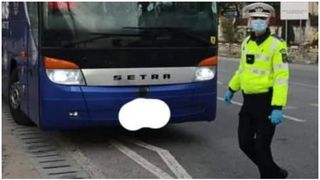 &Icirc;nt&acirc;mplare ca &icirc;n filme, după ce un polițist din Mehedinți a postat pe Facebook o poză &icirc;n uniformă: &bdquo;E un ordin!&rdquo;