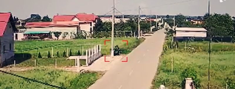 Ei sunt Marian şi Adelin, tatăl şi fiul care au murit pe loc, după un accident cumplit cu ATV-ul în stâlp. Mama se stinsese din viață în urmă cu două luni, răpusă de o boală incurabilă