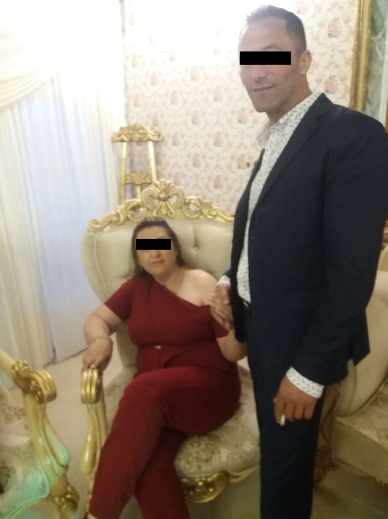 Ei sunt Marian şi Adelin, tatăl şi fiul care au murit pe loc, după un accident cumplit cu ATV-ul în stâlp. Mama se stinsese din viață în urmă cu două luni, răpusă de o boală incurabilă