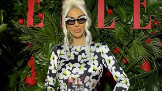 Raluca Bădulescu a câștigat aseară trofeul la categoria Celebrity, în cadrul Galei ELLE New Media Awards