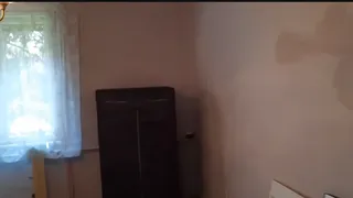 FOTO/VIDEO: Iulian și-a cumpărat o casă &icirc;n Ungaria cu doar 13.000 de ron. Imobilul este situat la 40 de km de Arad