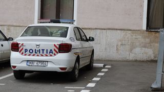Un polițist din Ploiești a fost arestat la domiciliu, fiind acuzat de furt. Anunțul făcut de IPJ Prahova