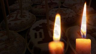 Mesaje de Moșii de vară 2023. ,,Lumina lum&acirc;nării să facă lumină &icirc;n rai pentru cei dragi! Dumnezeu să-i ierte! Somn de veci binecuv&acirc;ntat!''