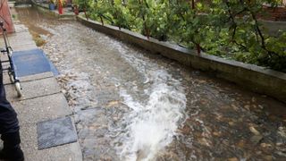 Vremea rea a făcut probleme în județul Arad. Străzile s-au transformat în lacuri