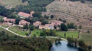 castelul din franta brad pitt