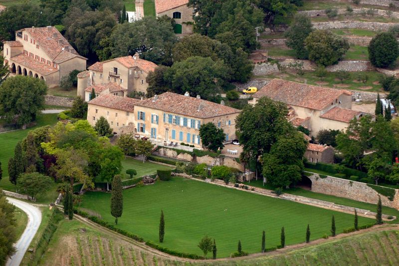 Castelul din Franța al lui Brad Pitt și Angelina Jolie