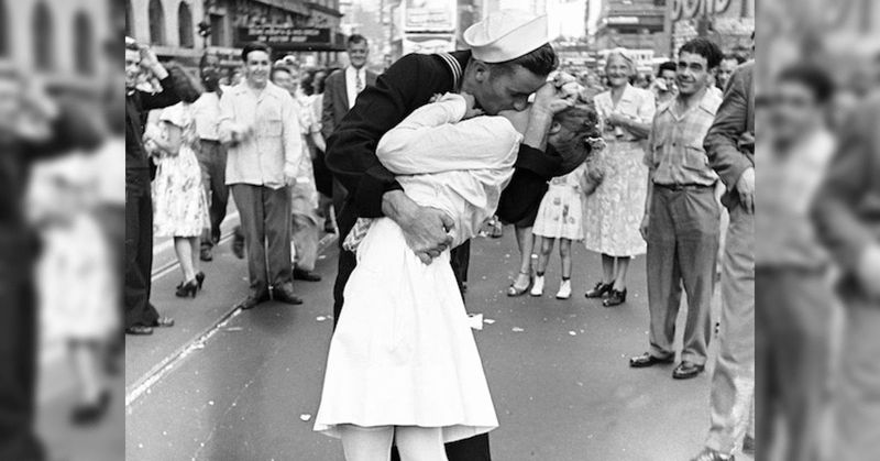 Care este zodia care sărută cel mai bine. Un astrolog face lumină