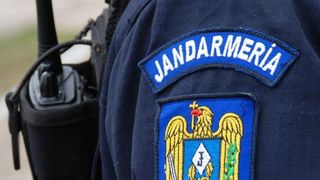 Jandarmii din Timiș au intervenit, după ce o femeie a reclamat că a fost agresată fizic și verbal de un copil. Ce întorsătură a luat acest caz