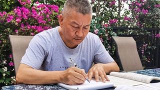 Un milionar chinez de 56 de ani a dat Bacul de 27 de ori