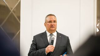 Anunț de ultimă oră din partea Guvernului: Se va adopta joi un Memorandum privind majorările salariale acordate personalului din Educaţie, prin noua Lege a salarizării. Premierul Ciucă a discutat cu sindicatele din învățământ