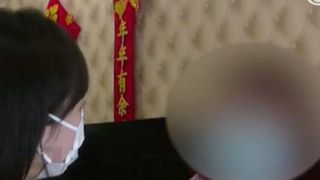 O copilă de 13 ani, care s-a prefăcut că doar stă pe telefon, a cheltuit aproape 50.000 lire sterline pe un joc