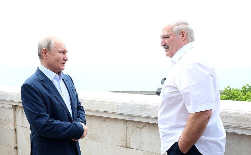 Vladimir Putin și Aleksandr Lukashenko