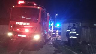 Incendiu în incinta Stadionului Municipal „Ceahlăul” din Piatra-Neamț. Focul ar fi fost provocat intenționat