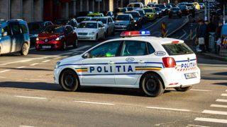 Gestul disperat făcut de un bărbat din Brașov! A intrat peste fosta iubită în casă şi a refuzat să plece, după ce s-au despărțit