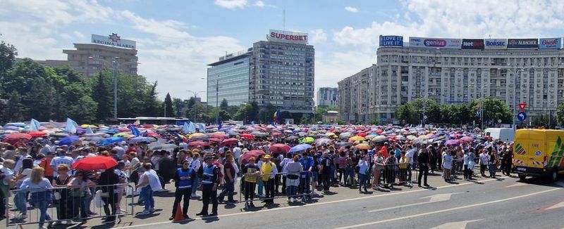 Greva profesorilor s-ar putea încheia azi. Școlile redeschise luni, 12 iunie? LIVE TEXT
