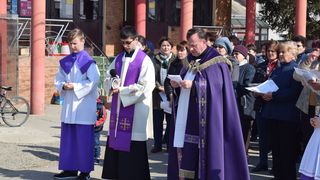 Procesiune religioasă de sărbătoarea "Trupul şi Sângele Domnului"