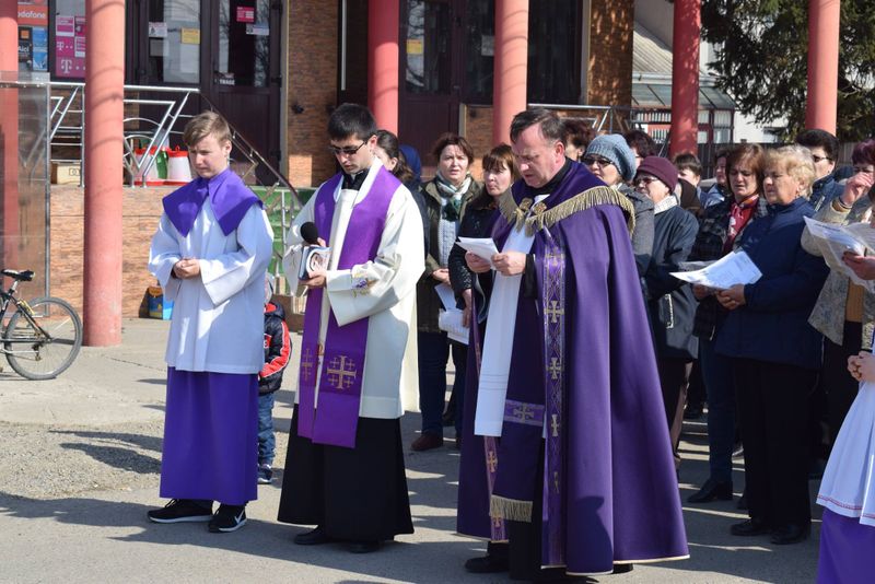 Procesiune religioasă de sărbătoarea "Trupul şi Sângele Domnului"