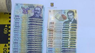 Doi muncitori din Dâmbovița sunt cercetați pentru furt. Aceștia ar fi sustras suma de 15.000 de lei dintr-o sobă