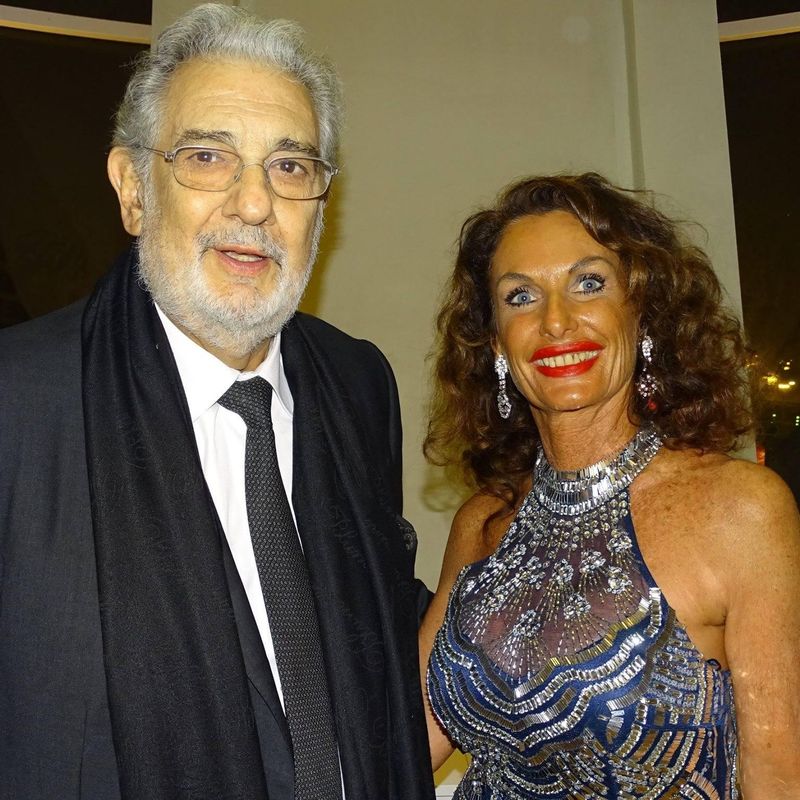 Anchetatorii vor să afle acum dacă au de a face cu o crimă, urmată de sinucidere, sau două sinucideri.